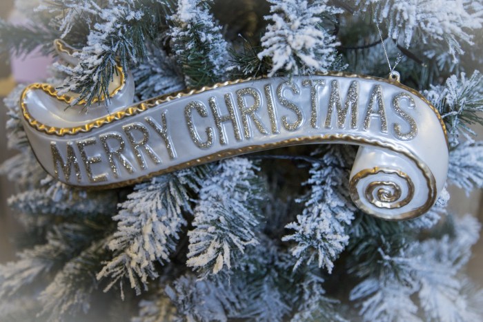 Christmas by design private homes decorated by leading designers